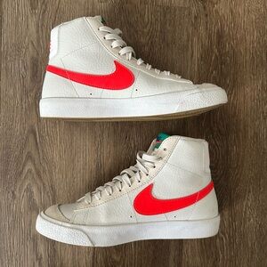 Nike Orange Swoosh Blazer Mid ‘77 Vintage Sneakers
